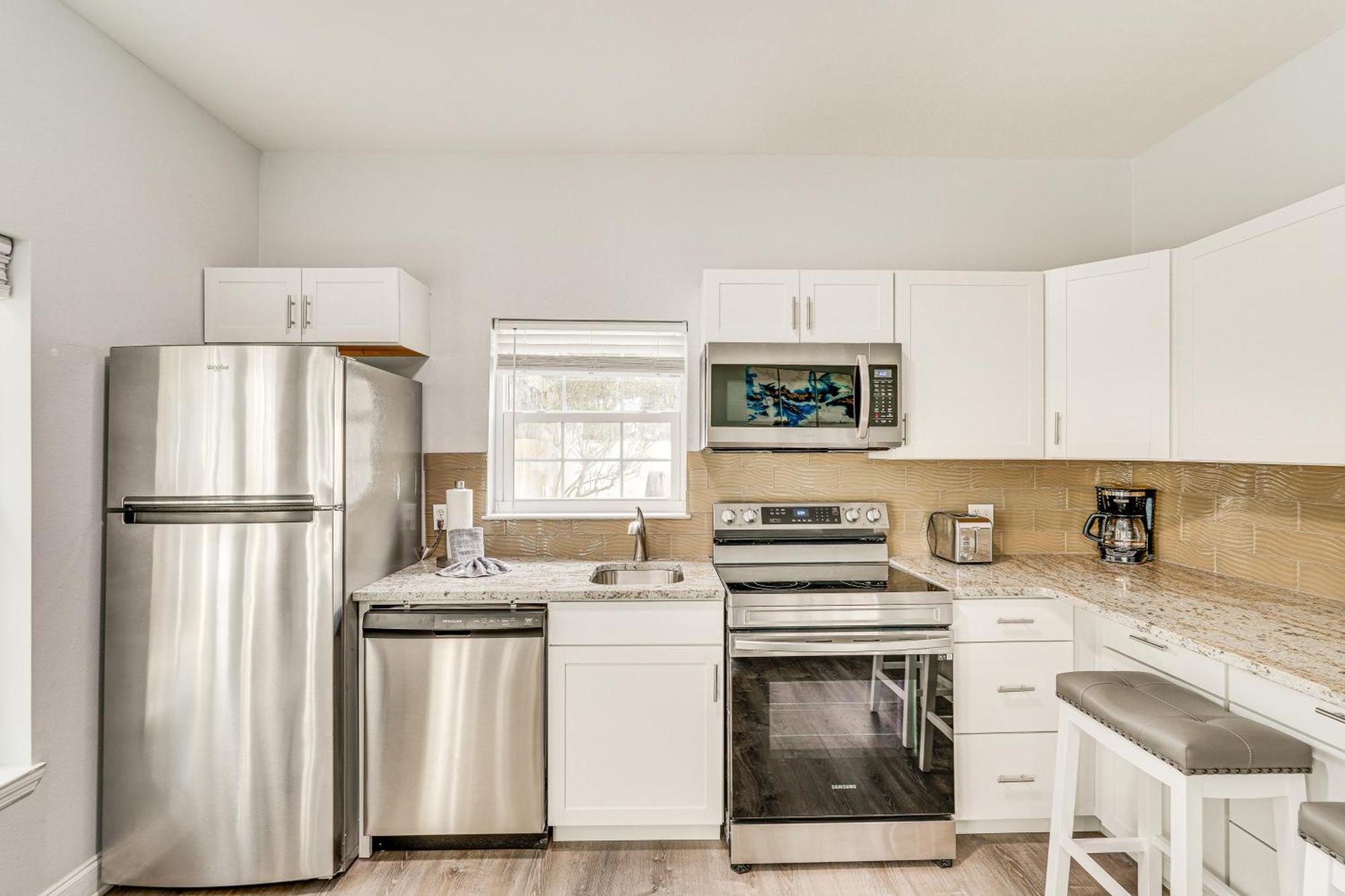 Sunny Pcb Studio, 2 Min Walk To Laguna Beach! Панама-Сіті-Біч Екстер'єр фото