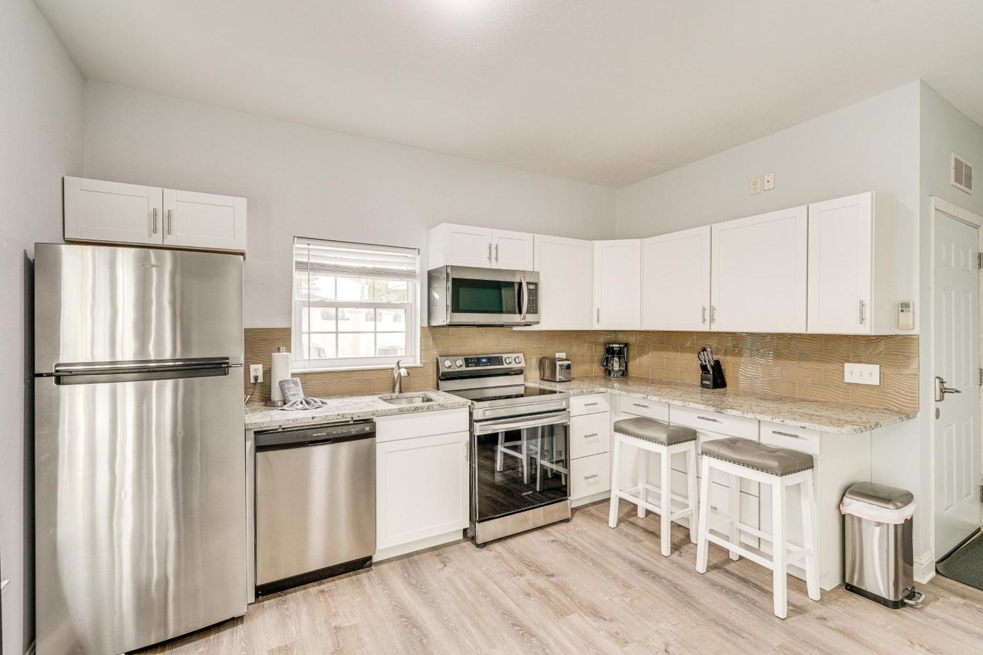 Sunny Pcb Studio, 2 Min Walk To Laguna Beach! Панама-Сіті-Біч Екстер'єр фото